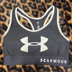 Under Armour black sports bra - small